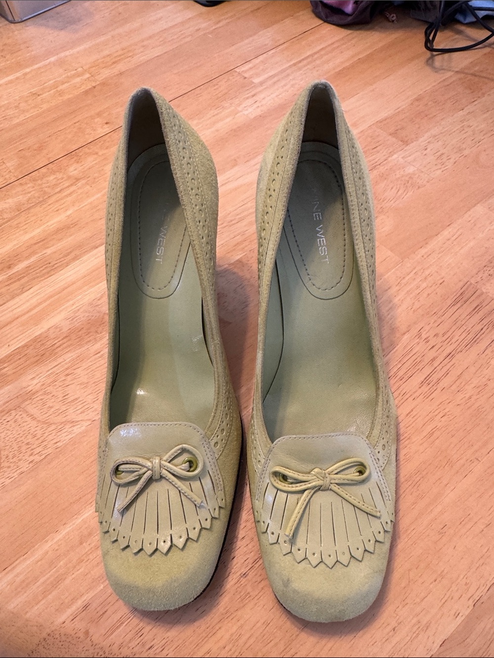 Nine West Lime Green Suede Tassel Loafers NWOT  Sz 7.5